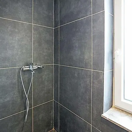 W&g *